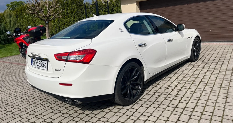 Maserati Ghibli cena 105000 przebieg: 94750, rok produkcji 2015 z Kraków małe 92